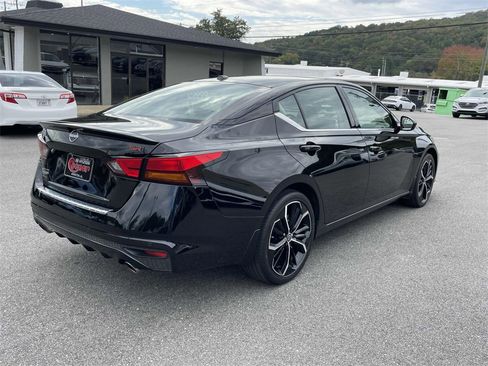 Used 2023 Nissan Altima 2.5 SR image 4