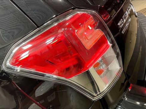 Used 2017 Subaru Forester 2.5i Premium w/ All-Weather Package image 29