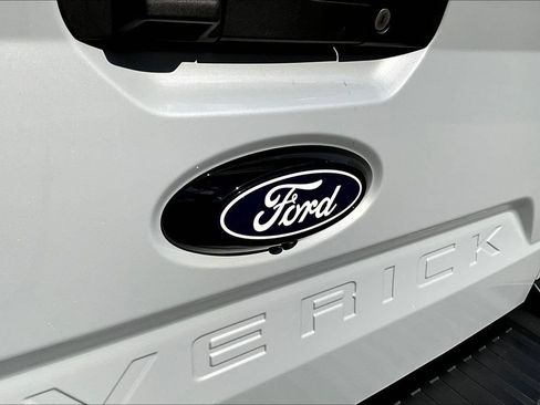 Certified 2026 Ford Maverick Lariat w/ Black Appearance Package AWD/4WD image 27