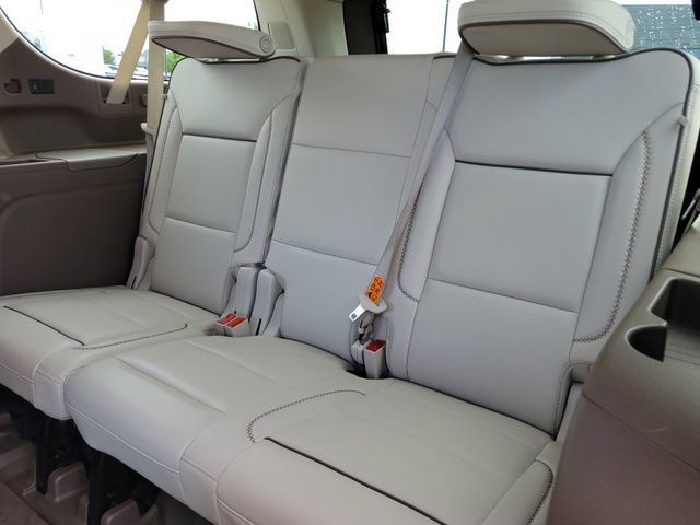 Used 2023 GMC Yukon XL Denali AWD/4WD image 10