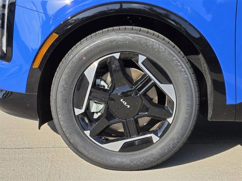 New 2026 Kia Sportage SX image 8