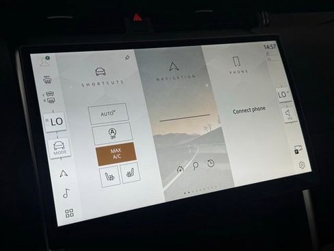 New 2025 Land Rover Discovery Sport S image 33