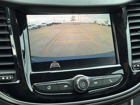 Used 2021 Chevrolet Trax LT image 17