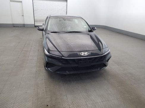Used 2024 Hyundai Elantra SEL FWD image 14