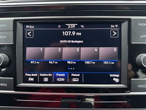 Used 2024 Volkswagen Tiguan S image 16