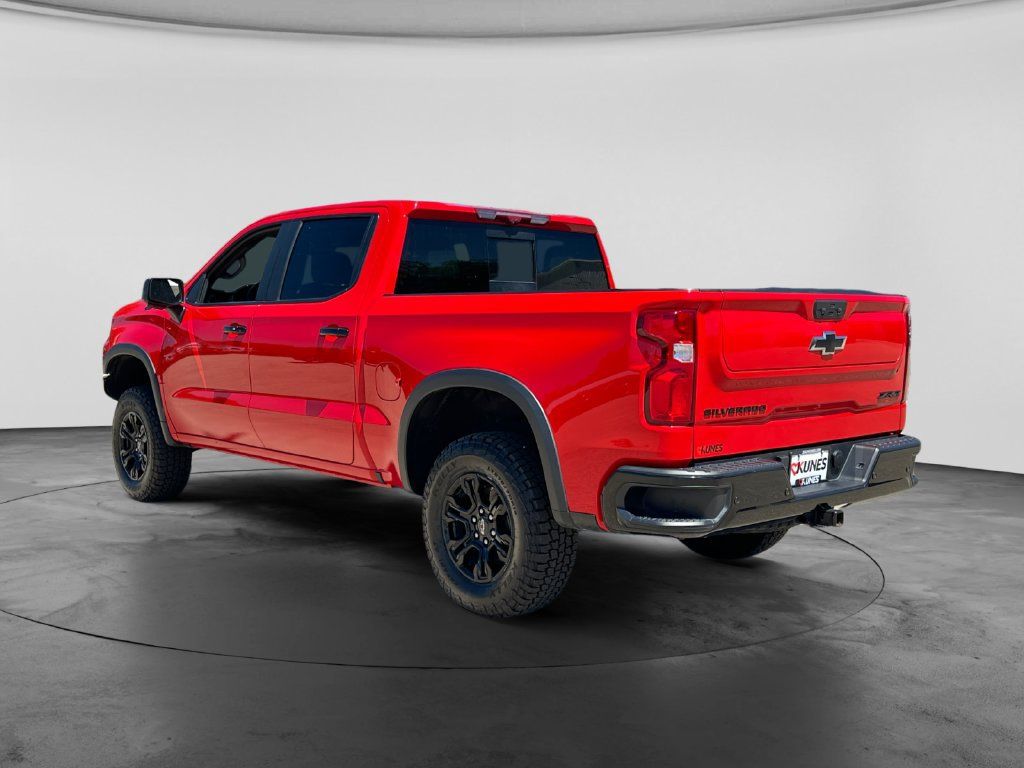 Used 2025 Chevrolet Silverado 1500 ZR2 w/ Technology Package AWD/4WD image 7