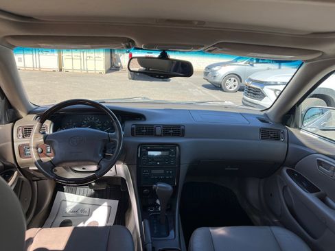 Used 2001 Toyota Camry LE image 33