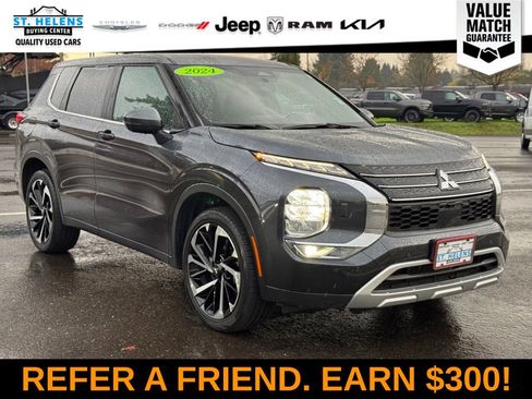 Used 2024 Mitsubishi Outlander SE image 11
