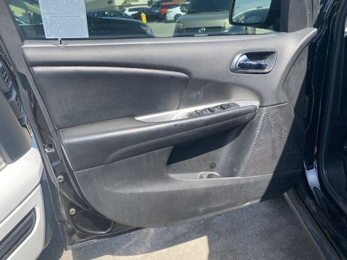 Used 2021 Chevrolet Silverado 1500 RST w/ Bed Protection Package RWD image 15