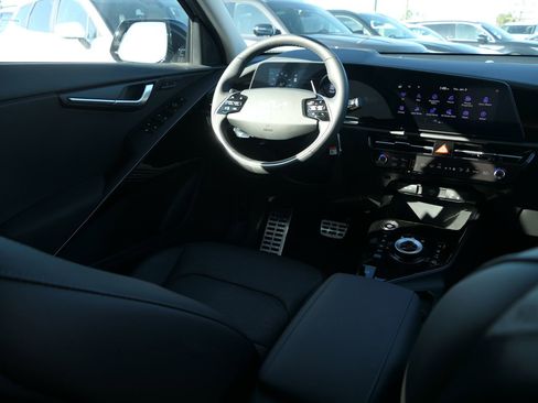 New 2025 Kia Niro Wave w/ Wave Preserve Package image 20