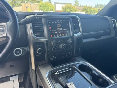 Used 2017 RAM 3500 Laramie Longhorn AWD/4WD image 10