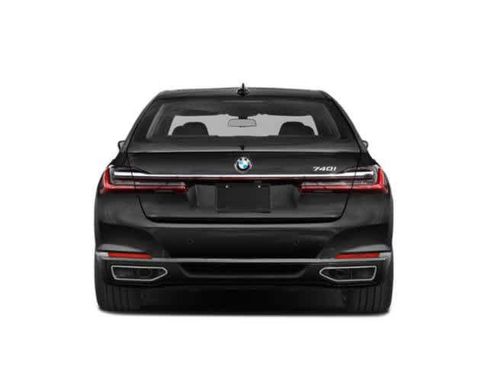 Used 2020 BMW 740i w/ Premium Package image 8