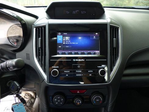 Used 2019 Subaru Impreza 2.0i AWD/4WD image 28