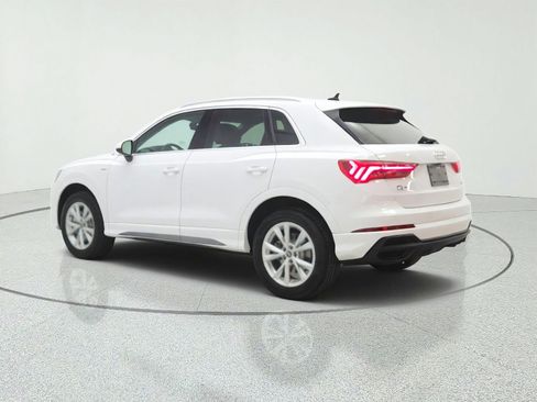 Used 2023 Audi Q3 2.0T Premium w/ Convenience Package AWD/4WD image 7