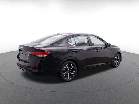 Used 2025 Nissan Sentra SV FWD image 7