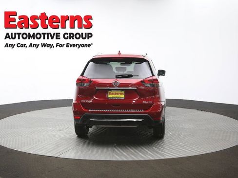 Used 2020 Nissan Rogue SL w/ Premium Package image 40