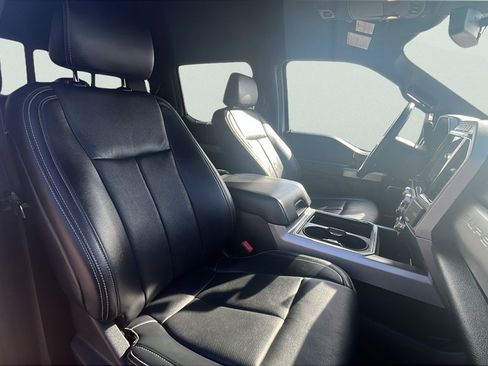 Used 2022 Ford F250 Lariat w/ Tremor Off-Road Package image 21