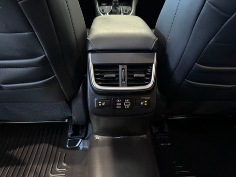 Used 2025 Subaru Legacy Limited image 27