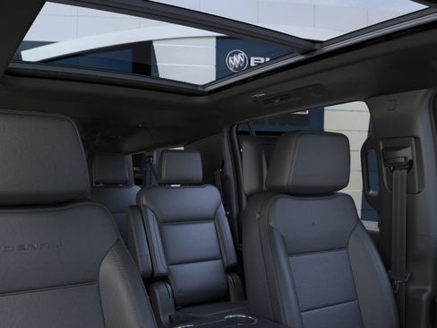 New 2026 GMC Yukon XL Denali w/ Denali Reserve Package image 24