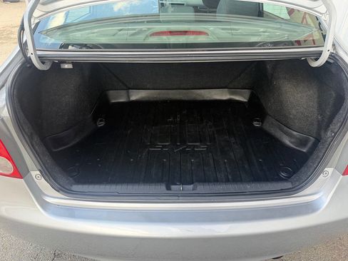 Used 2011 Honda Civic DX-VP image 23