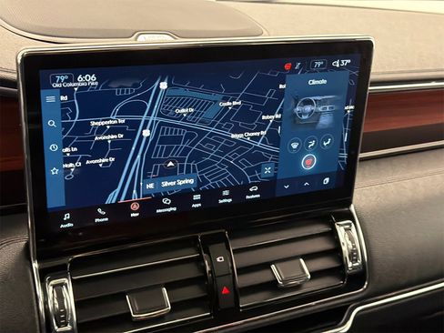 Used 2022 Lincoln Navigator L Reserve w/ Equipment Group 201A image 30