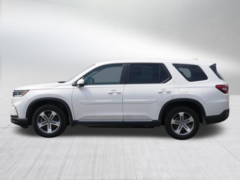 Used 2023 Honda Pilot EX-L image 4