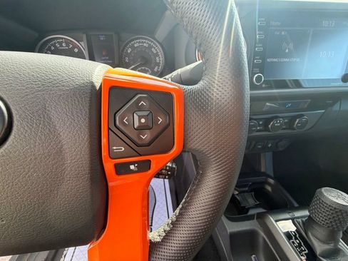 Used 2021 Toyota Tacoma TRD Sport AWD/4WD image 34