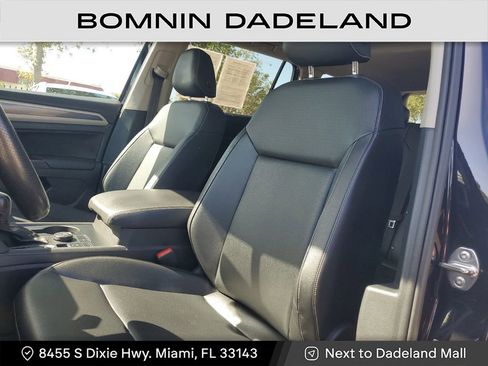 Used 2021 Volkswagen Atlas SE w/ Panoramic Sunroof Package image 24