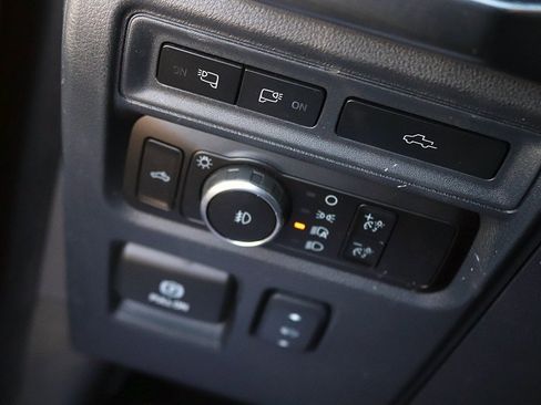 Used 2023 Ford F150 Lariat w/ Equipment Group 502A High image 26