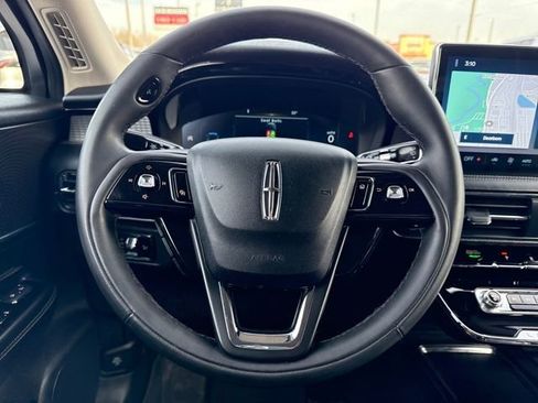 Certified 2023 Lincoln Corsair FWD image 18
