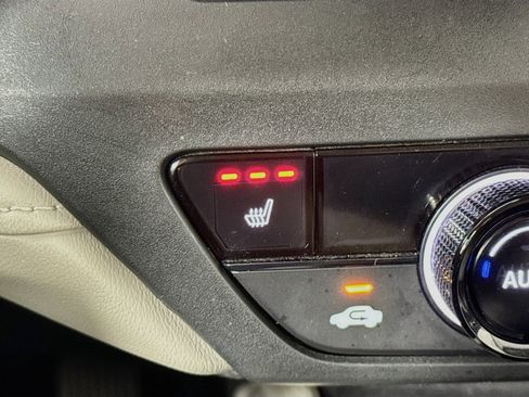 Certified 2023 Honda Accord EX image 19