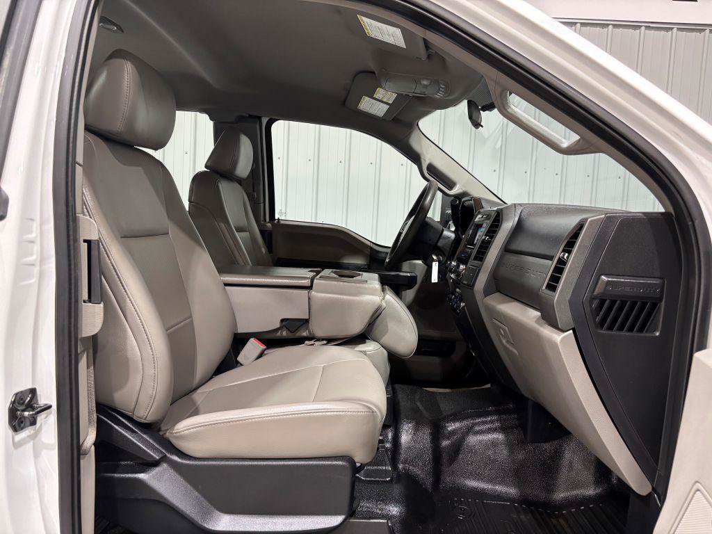 Used 2017 Ford F250 XL w/ Power Equipment Group AWD/4WD image 12