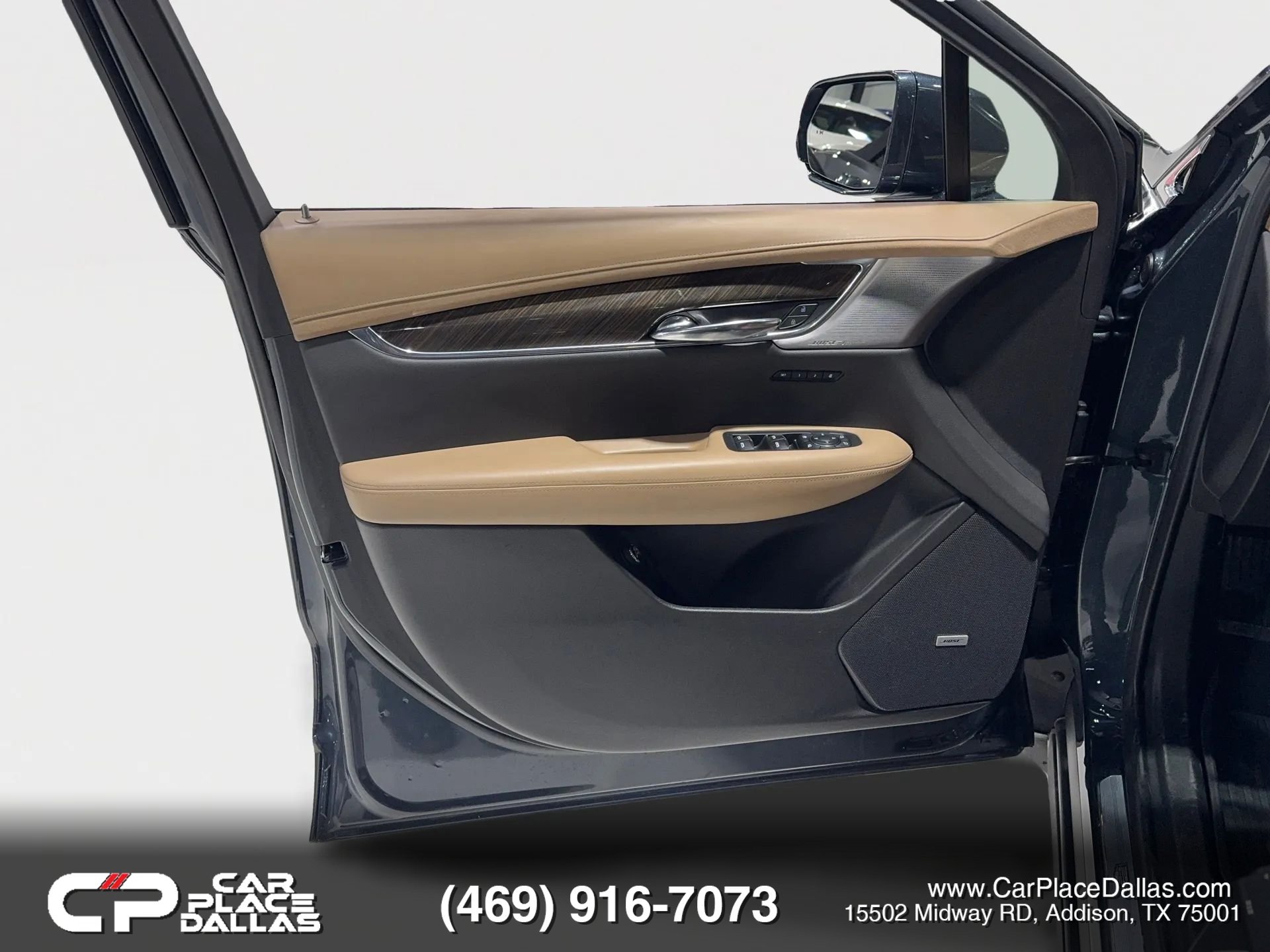 Used 2020 Cadillac XT6 Premium Luxury w/ Platinum Package AWD/4WD image 19