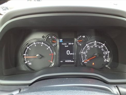 Used 2023 Toyota 4Runner SR5 Premium w/ Moonroof Package image 19