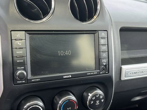 Used 2017 Jeep Compass High Altitude image 15