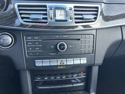 Used 2016 Mercedes-Benz E 350 Sedan image 33