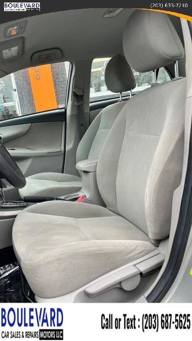 Used 2013 Toyota Corolla L FWD image 13