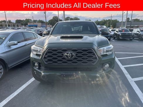 Used 2021 Toyota Tacoma TRD Sport RWD image 2