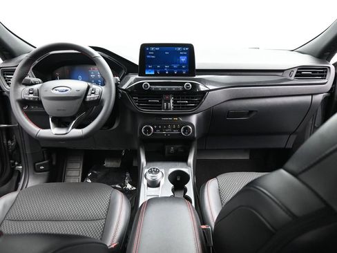 Used 2025 Ford Escape ST-Line image 19
