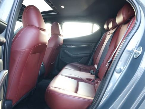 Used 2024 MAZDA MAZDA3 s image 27