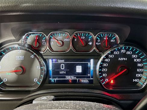 Used 2017 Chevrolet Suburban LT image 10