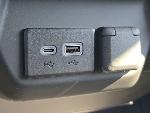 Used 2024 GMC Sierra 2500 Pro w/ 1SA Pro Safety Plus Package image 36