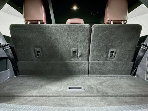 Used 2024 Ford Expedition Limited image 31