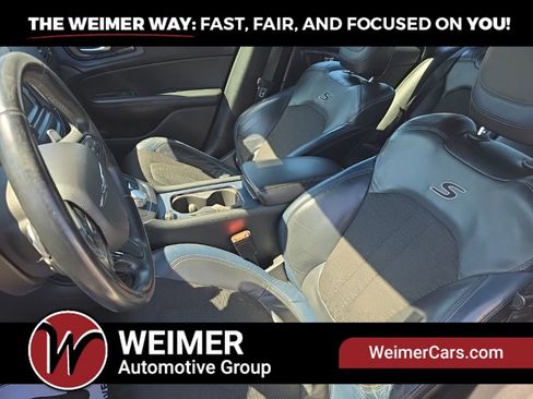 Used 2015 Chrysler 200 S FWD image 19