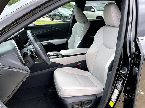 Used 2023 Lexus RX 350 Premium w/ Cold Area Package image 8