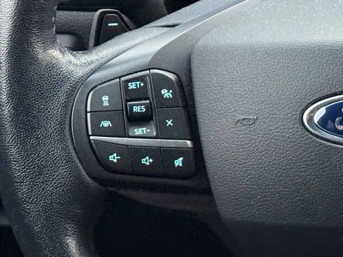 Used 2020 Ford Explorer XLT w/ Equipment Group 202A AWD/4WD image 32