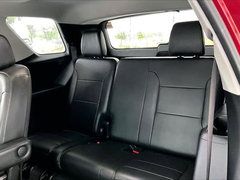 Used 2020 Chevrolet Traverse RS AWD/4WD image 35