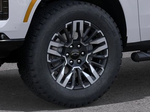 New 2026 Chevrolet Tahoe Z71 w/ Z71 Off-Road Package AWD/4WD image 9