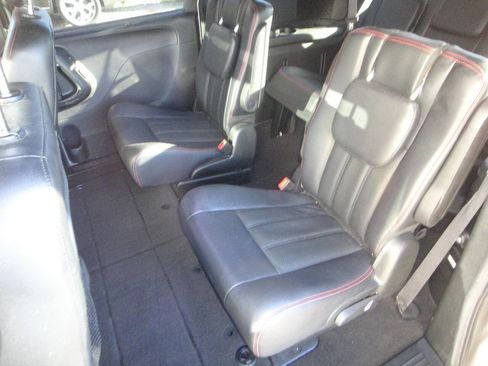 Used 2017 Dodge Grand Caravan GT image 12
