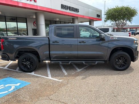 Used 2020 Chevrolet Silverado 1500 LT Trail Boss AWD/4WD image 2